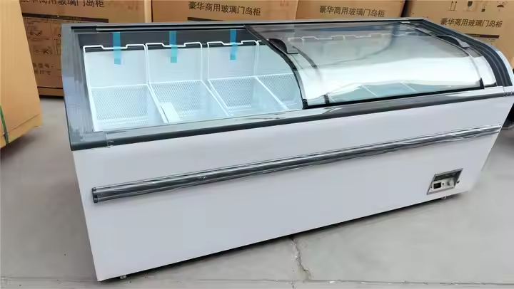 Coffre à porte coulissante en  - Commercial Chest Freezer avis et prix